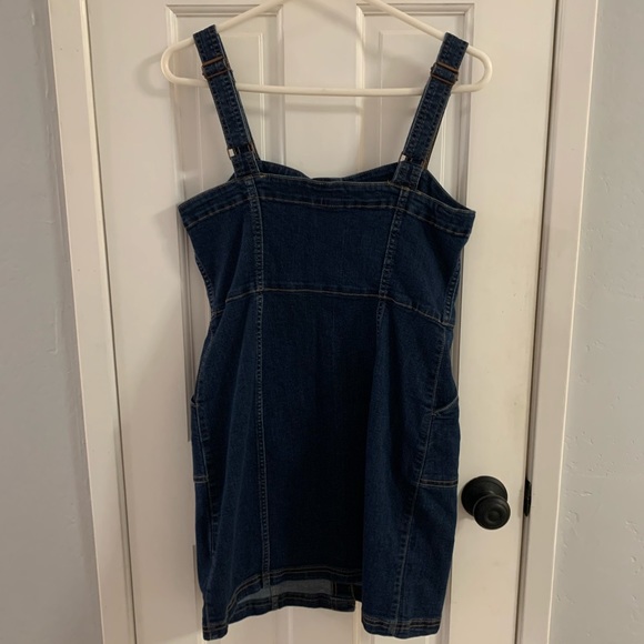 Women’s mini denim dress. - Picture 4 of 4